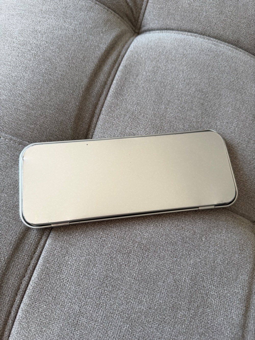 Calvin Klein silver CK One rectangular tin - Picture 5 of 5